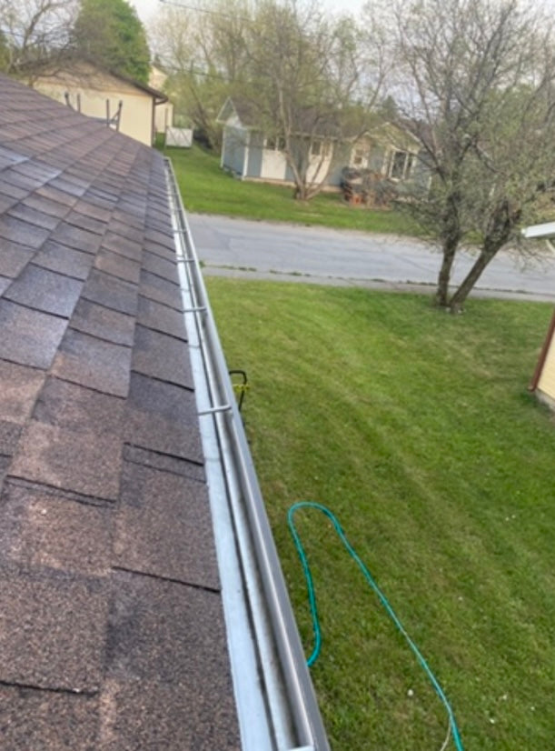 Gutter cleaning: GET A QUOTE NOW