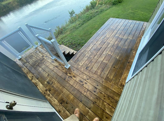 Pressure washing: Deck